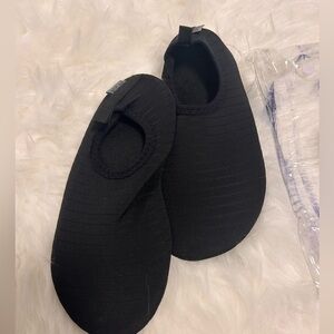 New water/yoga shoes - 7.5/8.5